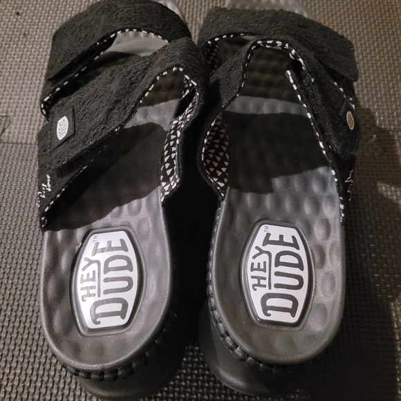 *3/$25* Women's Hey Dude Black Platform Sandals, Size 7 - Picture 3 of 4